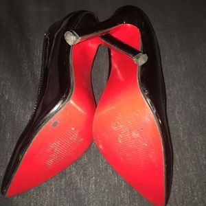 Shoes - Shinny black pumps Shoes - Shinny black pumps